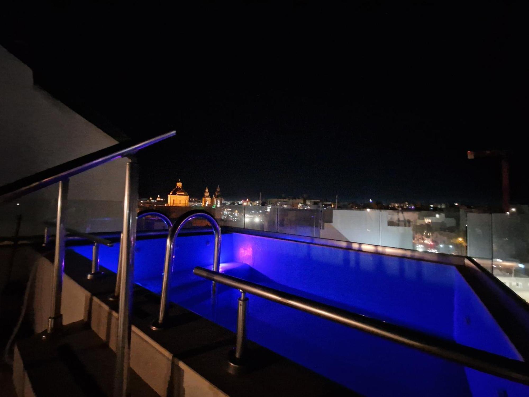 Korzo Suites Msida Luxury Penthouse With Pool 외부 사진